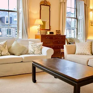 Period On Castle Street Apartment